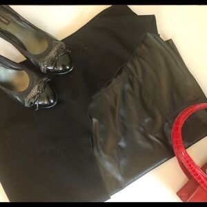 🆕 [Tricot Chic] Black Wool and Leather Skirt Sz: 8